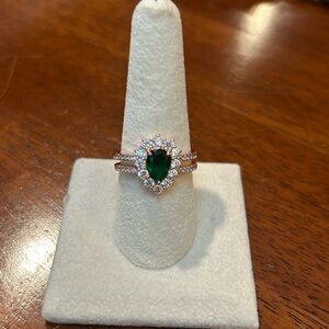 LAB created Emerald ring size 9